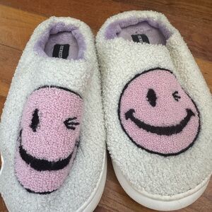 Joe Boxer Pink and Cream Emoji Slippers